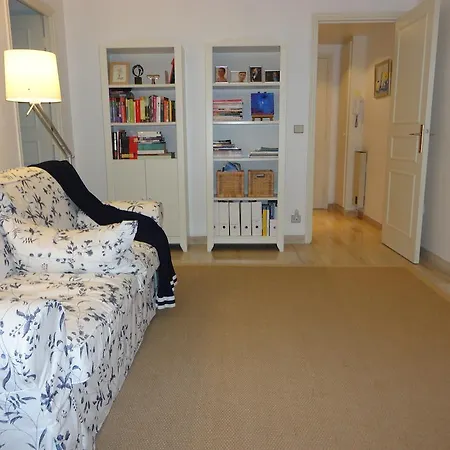 Bed & Breakfast Feline 3*